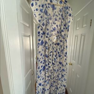 Summer dress, very beautiful.